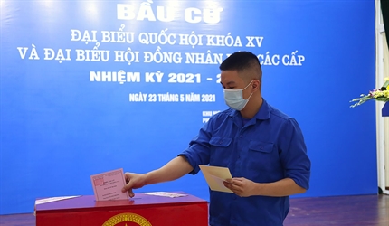 Phòng 8 kiểm sát việc tổ chức cho người bị tạm giữ, người bị tạm giam...